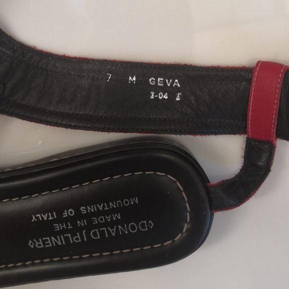 Donald J Pliner Red Leather Sandals, sz 7 - Picture 6 of 8